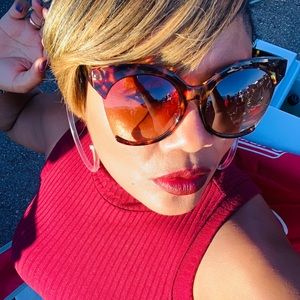 Meet your Posher, Erica